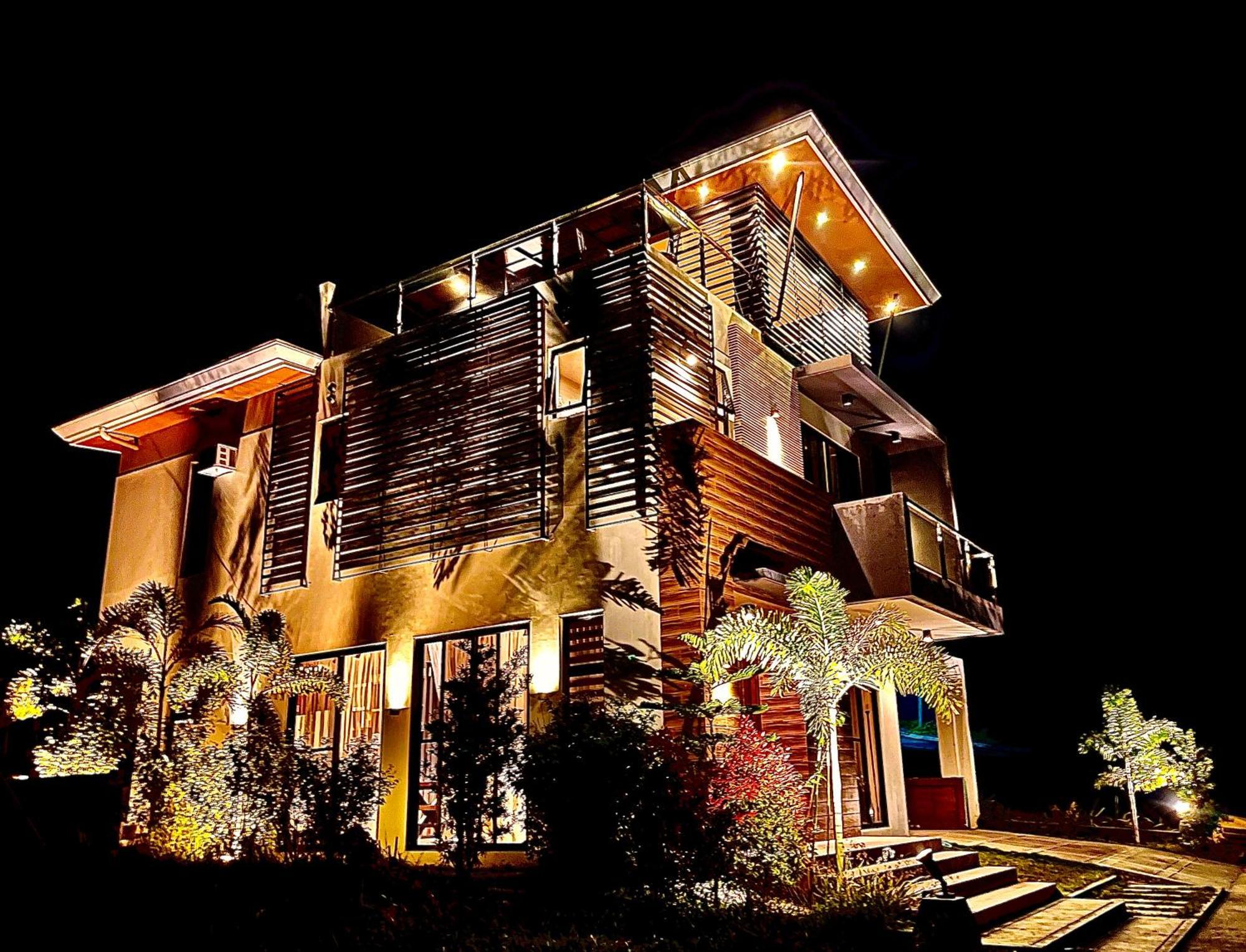 Overlooking Staycation At Sandari Batulao Tagaytay City Екстер'єр фото