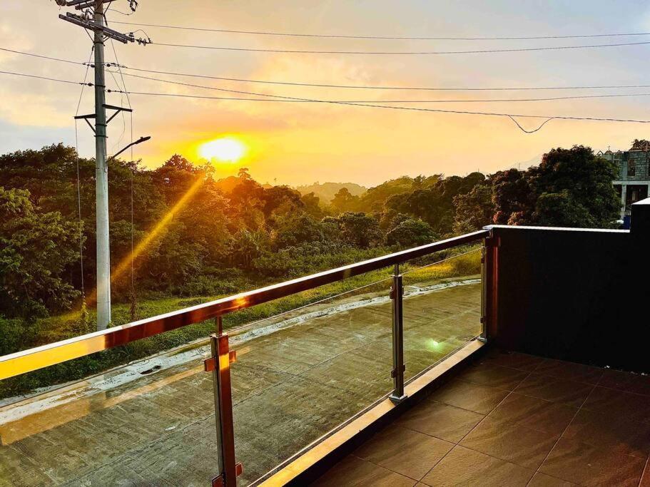 Overlooking Staycation At Sandari Batulao Tagaytay City Екстер'єр фото