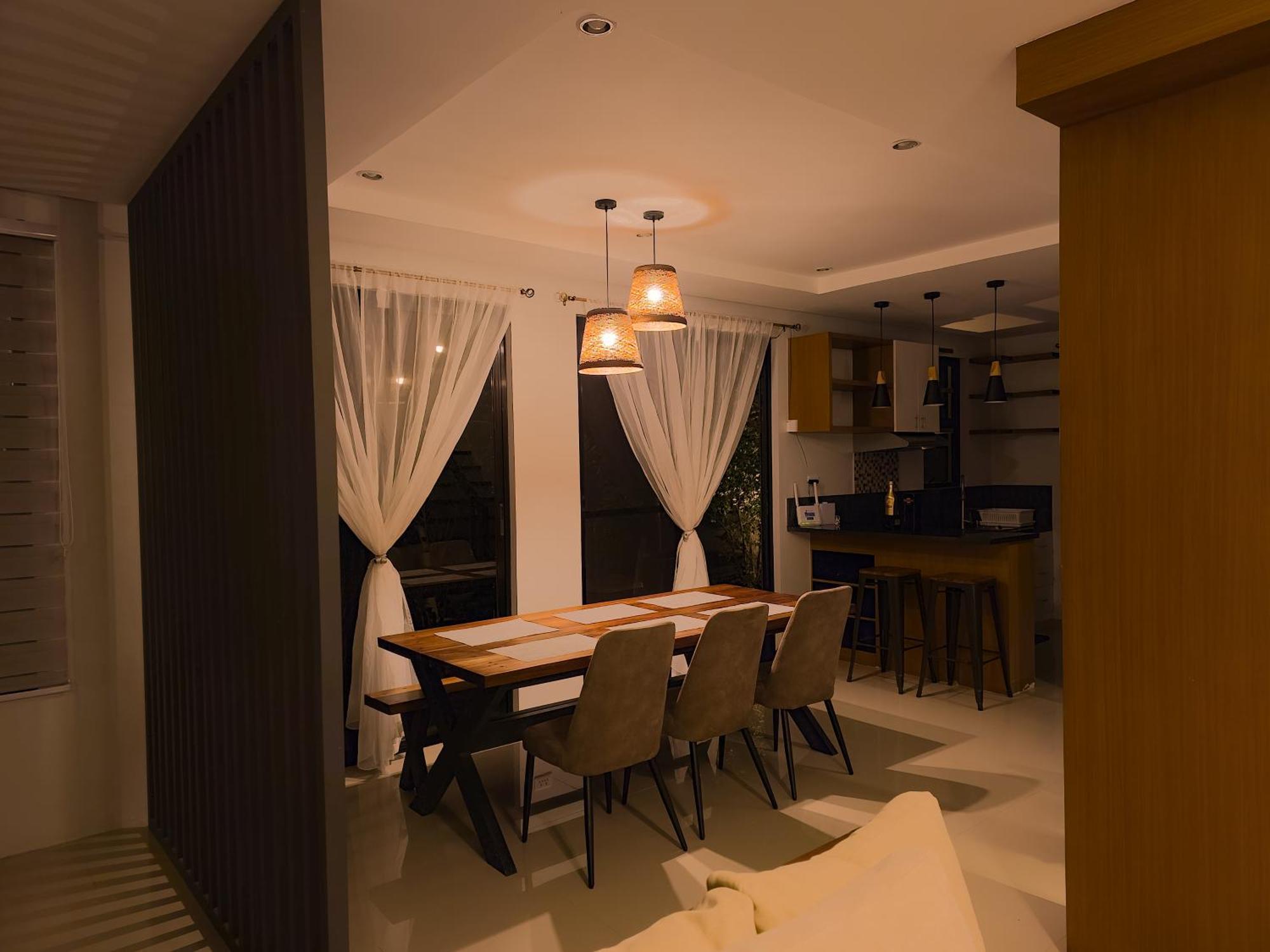 Overlooking Staycation At Sandari Batulao Tagaytay City Екстер'єр фото