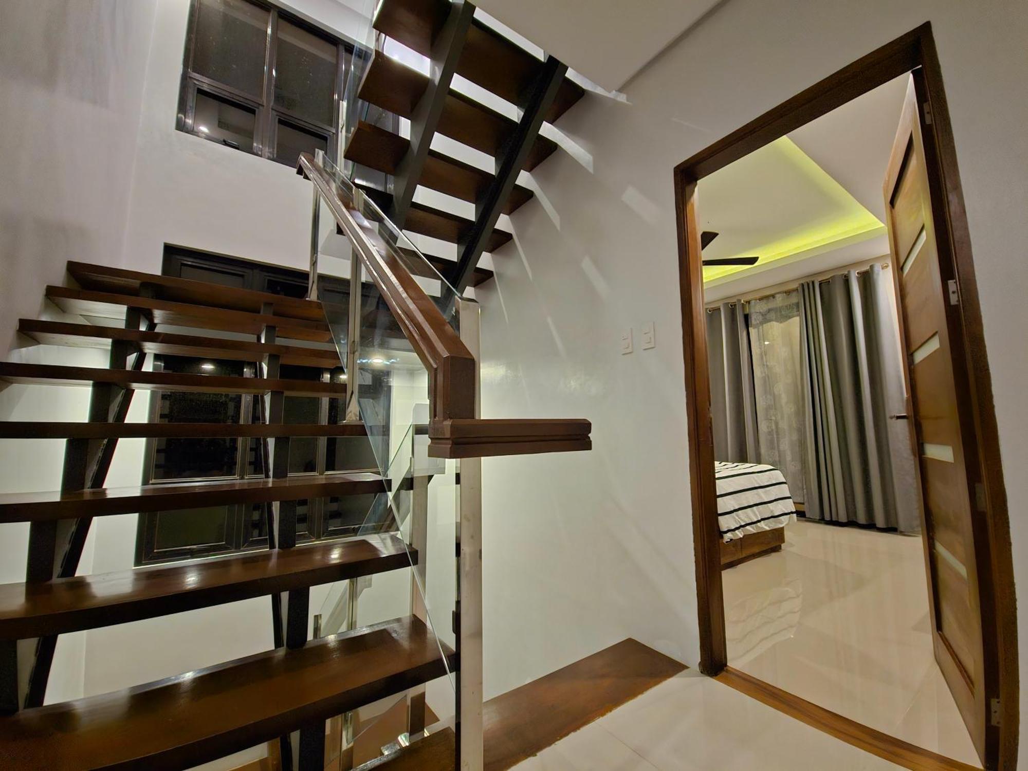 Overlooking Staycation At Sandari Batulao Tagaytay City Екстер'єр фото