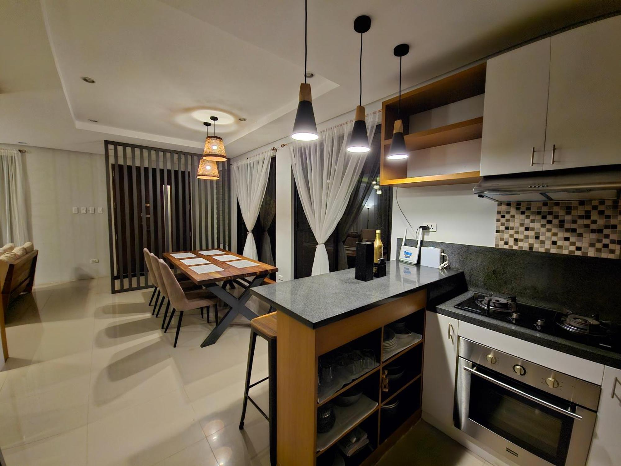 Overlooking Staycation At Sandari Batulao Tagaytay City Екстер'єр фото